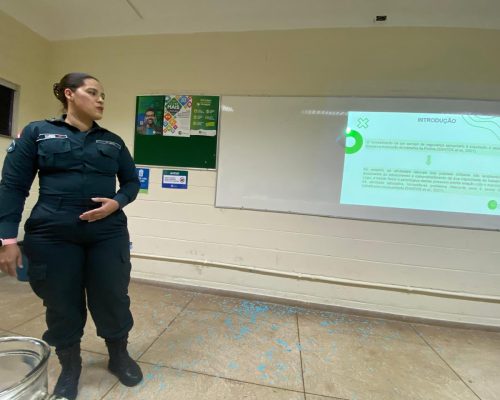 8e3fa483-c7b7-4a45-81b7-42b244107dd6